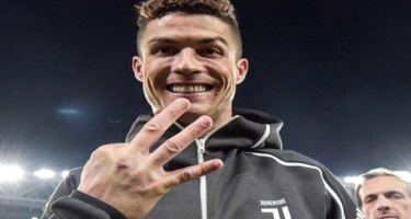 Sarri Ronaldonu oynatmaq istədiyi mövqeyi açıqladı - yaxtada görüş