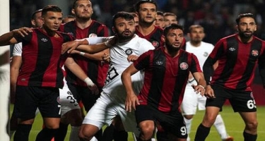Türk futbolunda maraqlı olay - Baş məşqçi 2 qol vurdu + Video