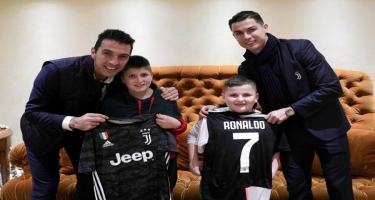 Ronaldo və Buffondan zəlzələdən qurtulan uşaqlara surpriz