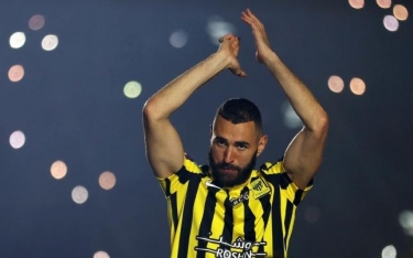 “Əl-İttihad” Benzemanı gözlətməyə davam edir