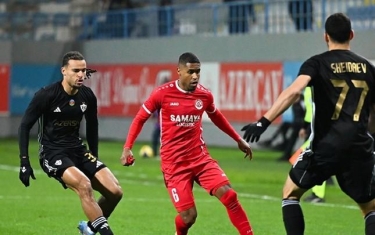 Azərbaycan çempionatlarında tarixi oyun