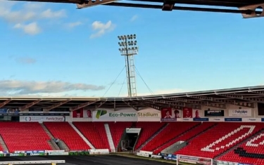 İngiltərədə 14 matç təxirə salındı