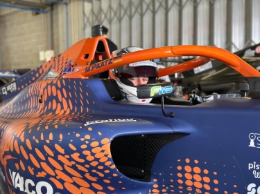 Azərbaycanlı pilot Formula 4 debütü ilə diqqət mərkəzində