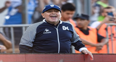 Maradona oyun zamanı narkotika qəbul etdi? -  Video
