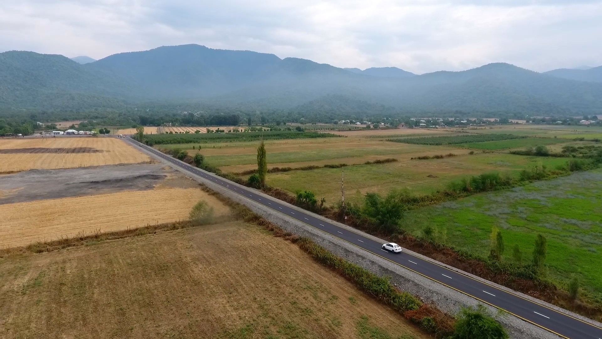 Balakəndə yeni kəndlərarası yol yenidən qurulub (FOTO)