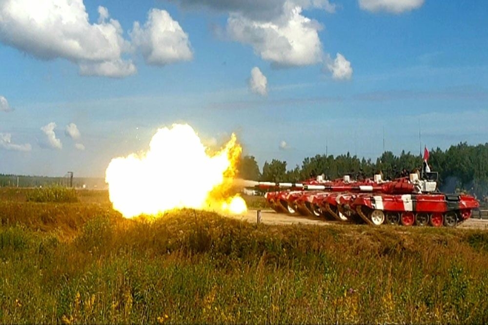 Tankçılarımız “Tank biatlonu” müsabiqəsinə hazırlıqlarını davam etdirir (FOTO)