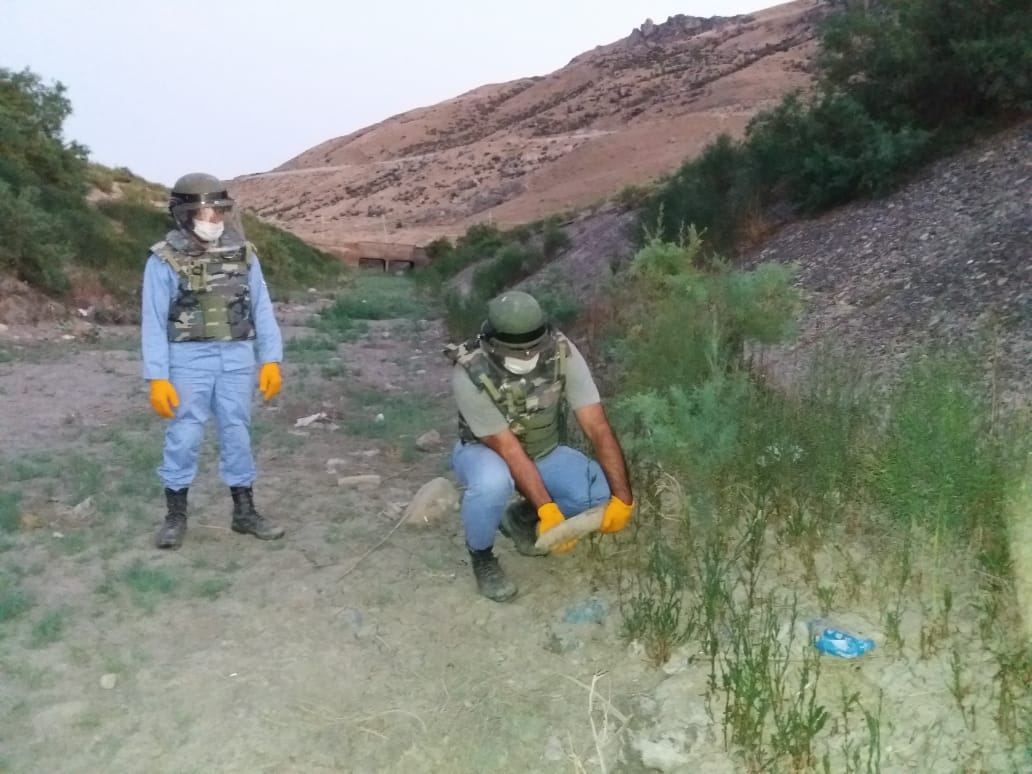 Siyəzən rayonunda hərbi təyinatı olmayan metal əşya tapılıb (FOTO)