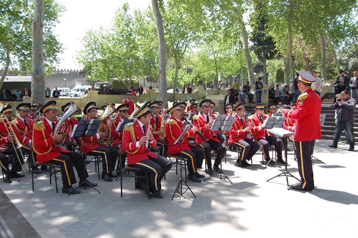 Silahlı Qüvvələr Günü münasibətilə hərbi orkestrlərin çıxışları təşkil olunacaq