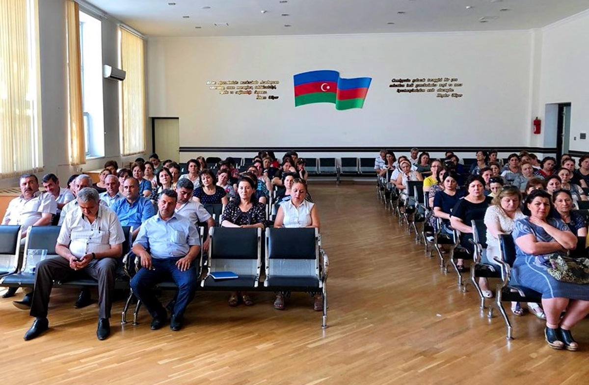 Tədris ilinin yekunları ilə bağlı direktor və müəllimlər Pedaqoji Şura iclaslarına çağırılıb (FOTO)