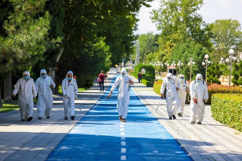 Gəncədə 1300-ə yaxın şəxs ödənişli ictimai işlərə cəlb olunub (FOTO)