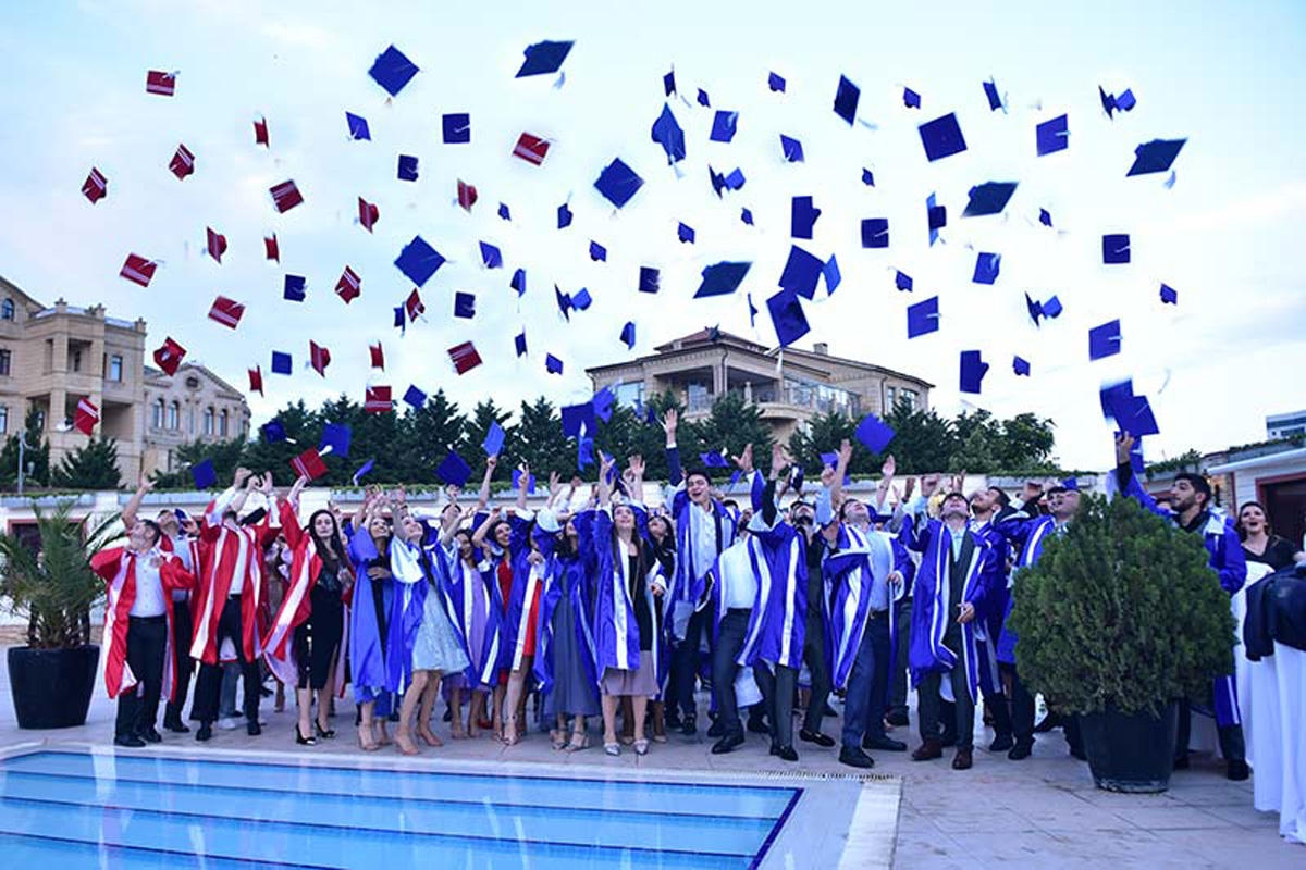 Azərbaycan Universitetinin XXV buraxılış Məzun Günü keçirilib (FOTO)