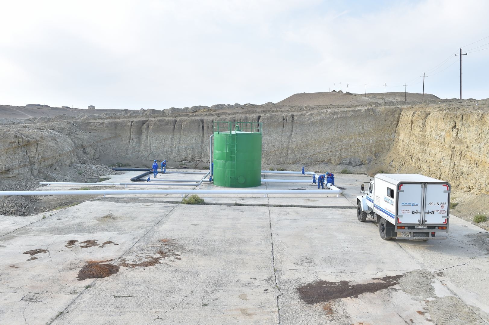 Qobu qəsəbəsi üçün yeni su anbarlarının tikintisi yekunlaşır (FOTO)