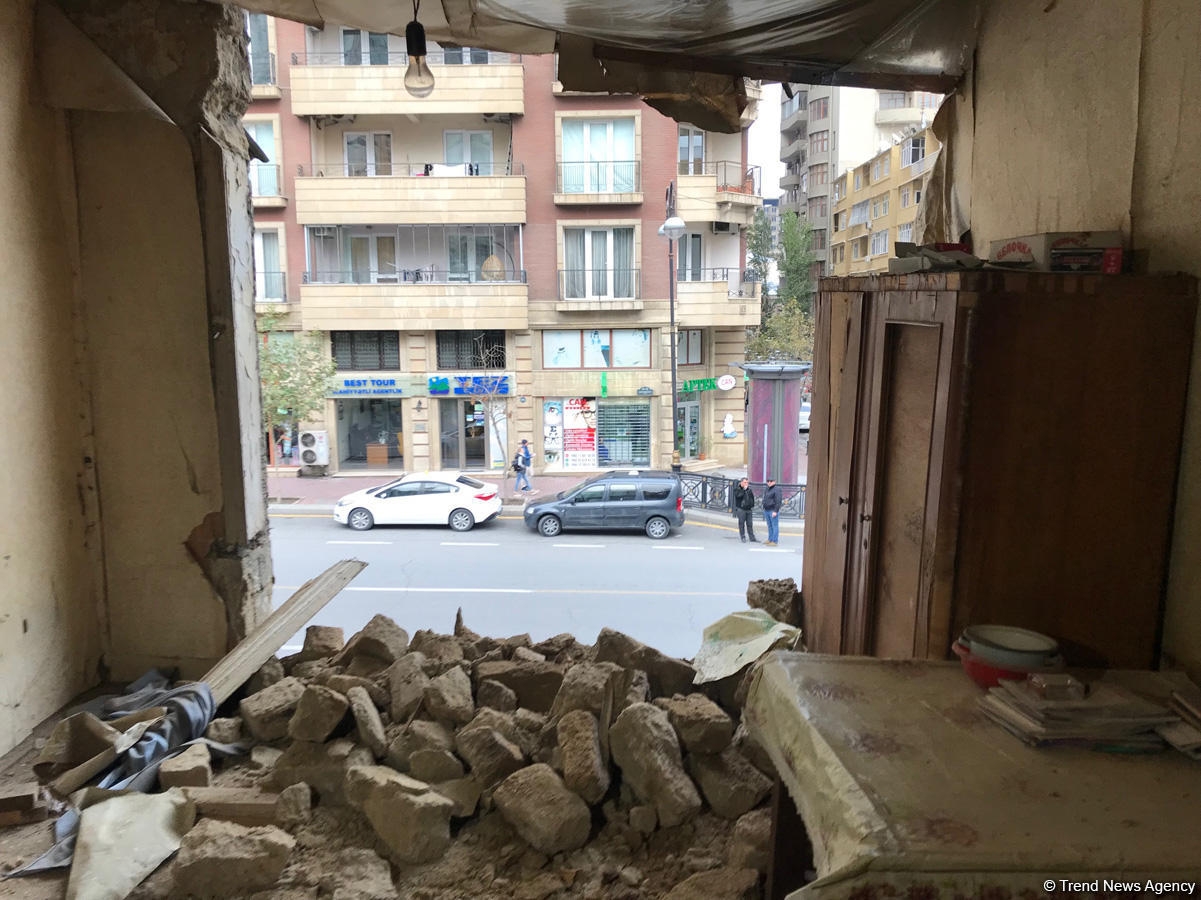 ''Torqovı''da tavanı çökən bina təmir edilir - RƏSMİ