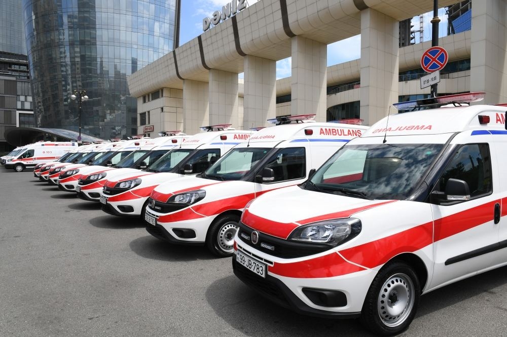 Naxçıvana yeni ambulanslar verilib