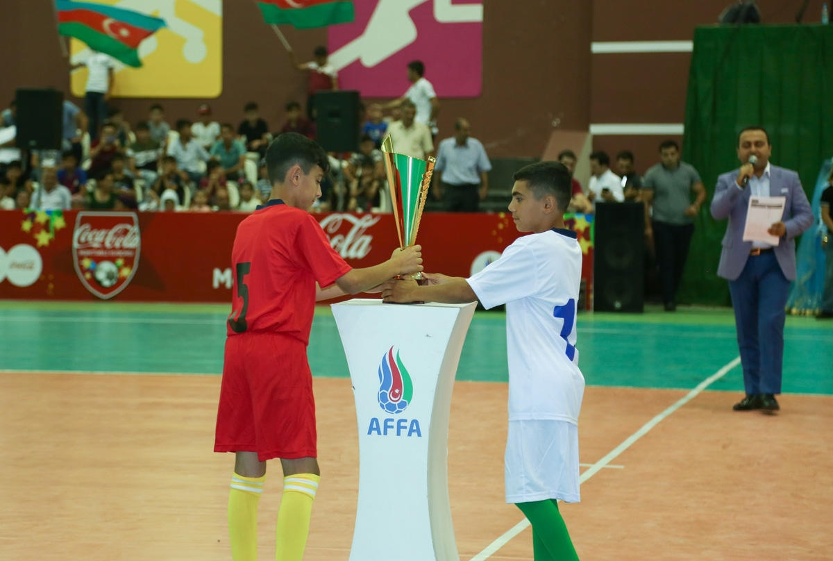 “Coca-Cola Məktəbli Kuboku” futbol turnirinin qalibi müəyyənləşib (FOTO)