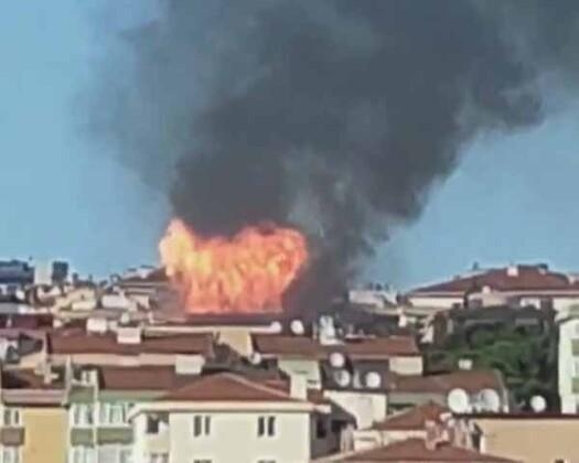 İstanbulda beşmərtəbəli binada güclü yanğın olub (FOTO)