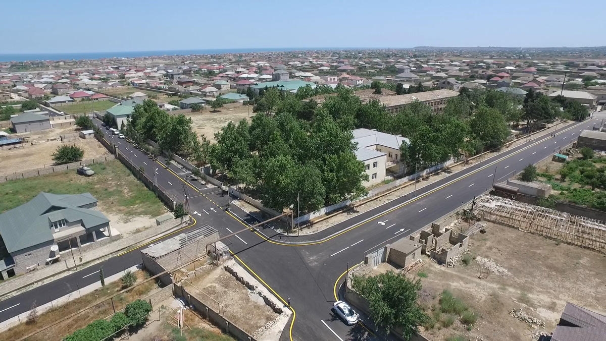 Kürdəxanıda 60.5 km uzunluğa malik küçədə təmir işləri aparılıb (FOTO)