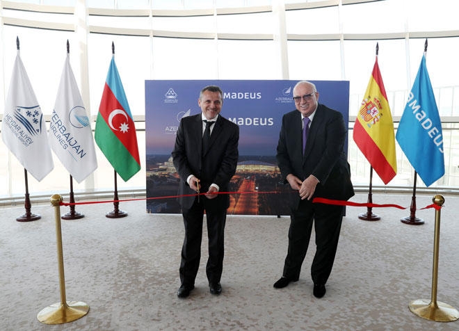 Heydər Əliyev Beynəlxalq Aeroportu dünyanın bulud texnologiyalarına tamamilə keçid etmiş ilk hava limanıdır (FOTO)