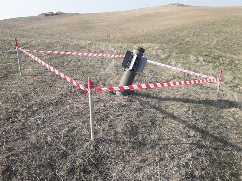 ANAMA cəbhəboyu ərazilərdə top mərmisi, raketlər, tank əleyhinə minaları aşkar edib (FOTO)