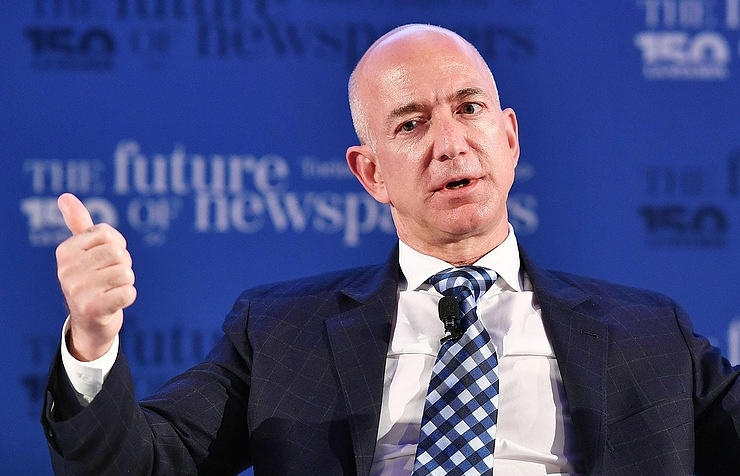 Bezos 10,2 milyard dollardan çox məbləğinə ''Amazon'' səhmlərini satıb