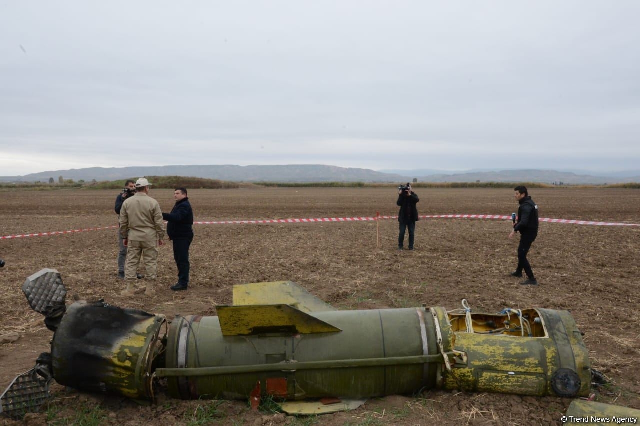 Ermənilərin Füzuliyə atdığı ''Tochka U'' raketi (FOTO/VİDEO)