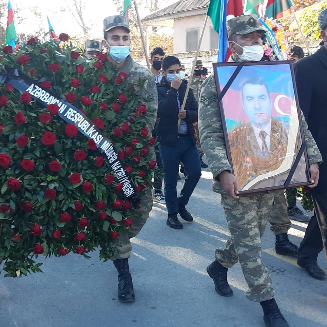 Şəhid polkovnik Babək Səmidli dəfn olunub (FOTO)