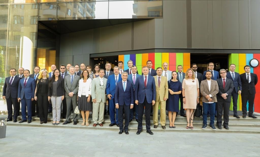 Diplomatik korpusun nümayəndələri ilk DOST mərkəzi ilə tanış olublar (FOTO)