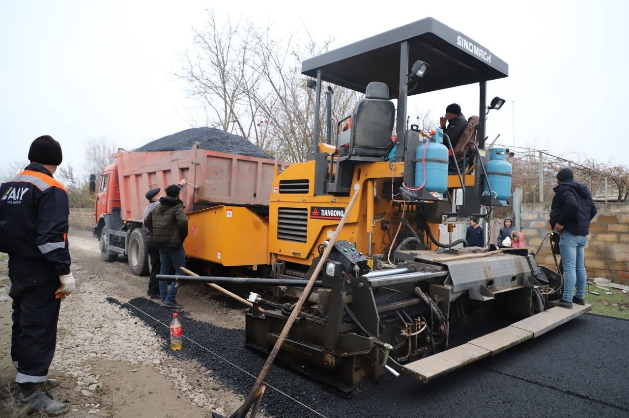 Neftçalada daxili yolların əsaslı təmirinə başlanıb (FOTO)