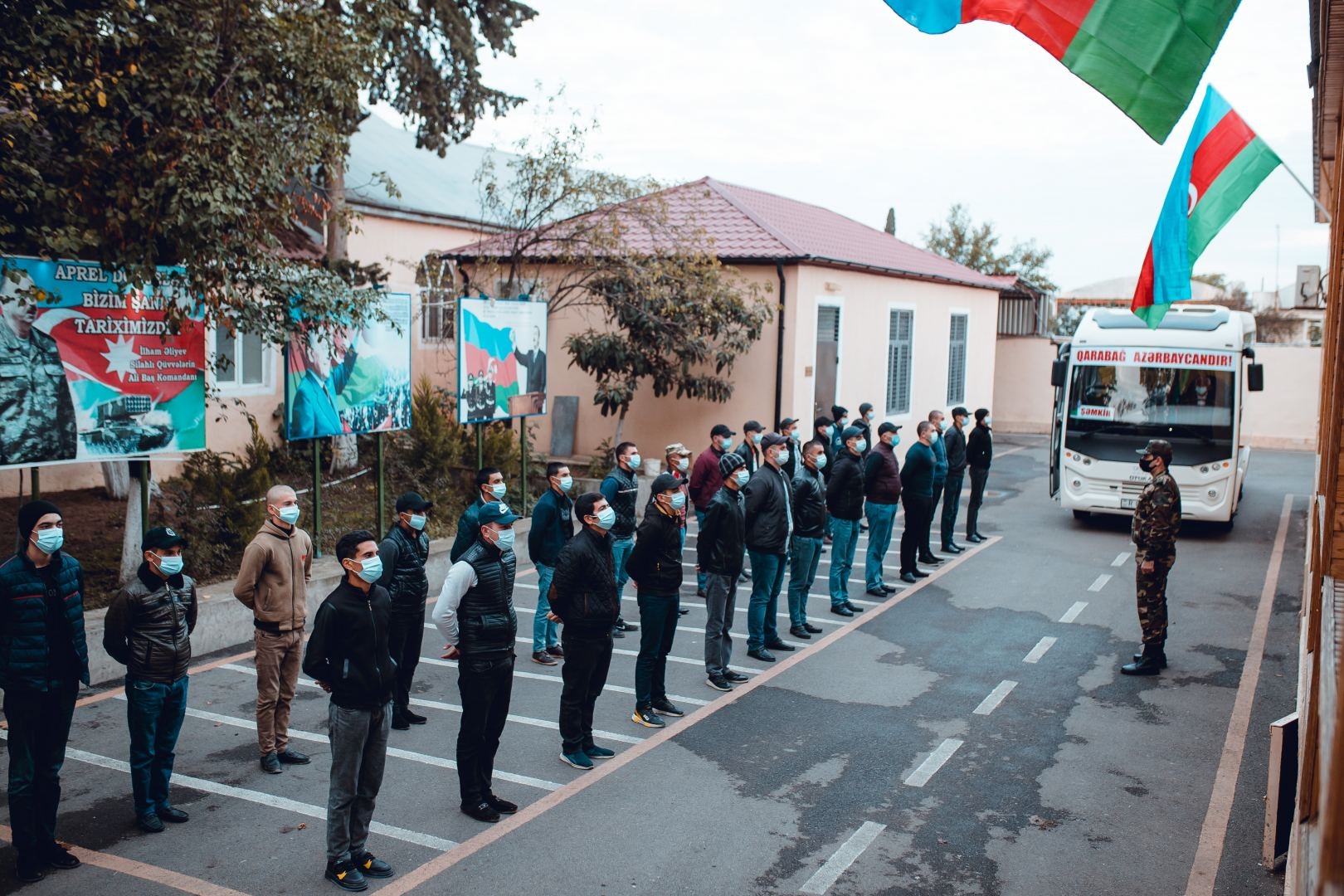 Sərtləşdirilmiş karantin rejimində həqiqi hərbi xidmətə çağırılan şəxslərin hərəkəti necə tənzimlənəcək? - QƏRAR