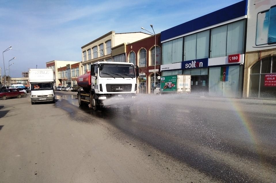 Gəncədə koronavirusa qarşı mübarizə tədbirləri davam edir (FOTO)