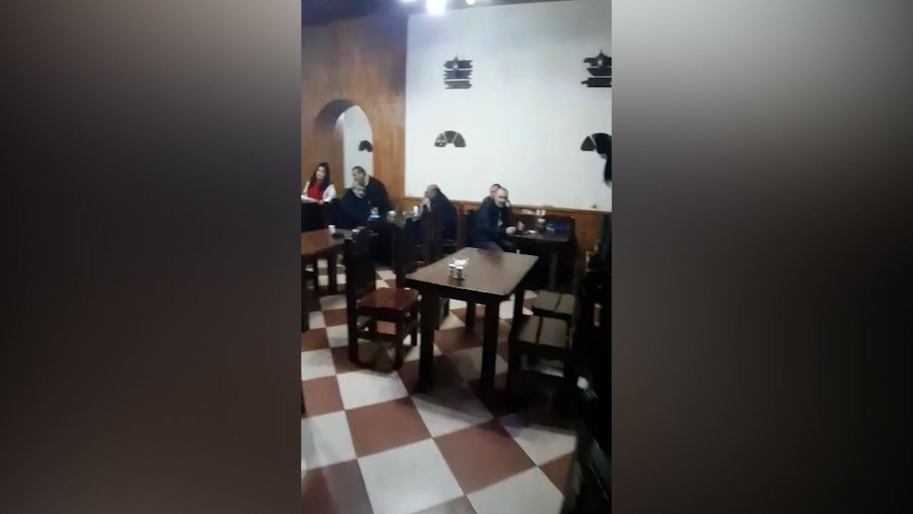 Bakıda gizli kafe aşkarlandı, 17 nəfər saxlanıldı (FOTO)