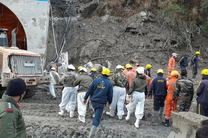 Hindistanda buzlaq uçqunu nəticəsində ölənlərin sayı 24 nəfərə çatıb