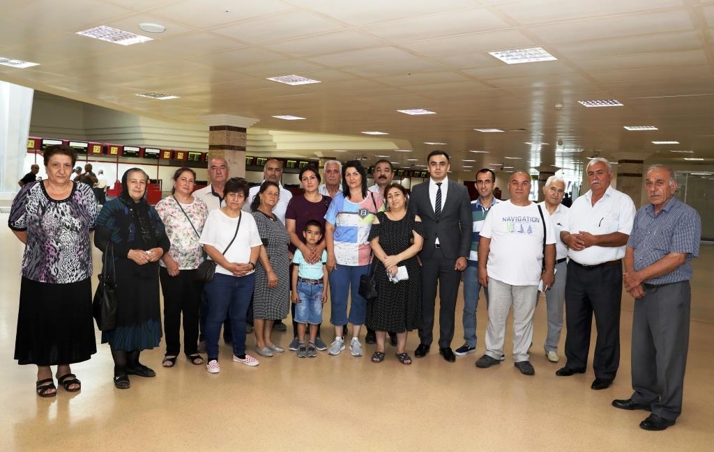 Nazirlik tərəfindən bir qrup əlilliyi olan şəxs “Duzdağ” Fizioterapiya mərkəzinə yola salınıb (FOTO)