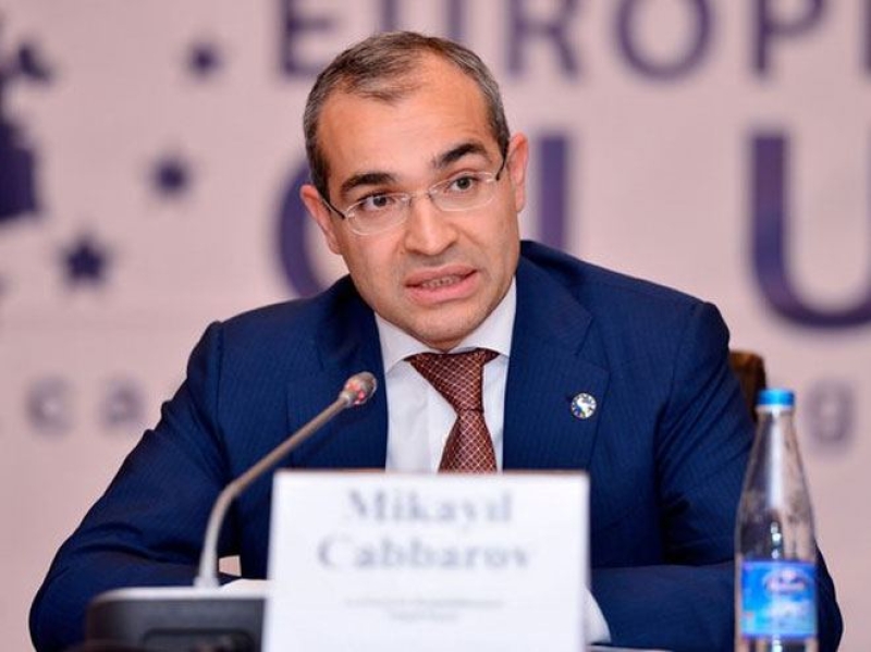 Mikayıl Cabbarov iqtisadi inkişafın prioritet istiqamətlərini açıqlayıb