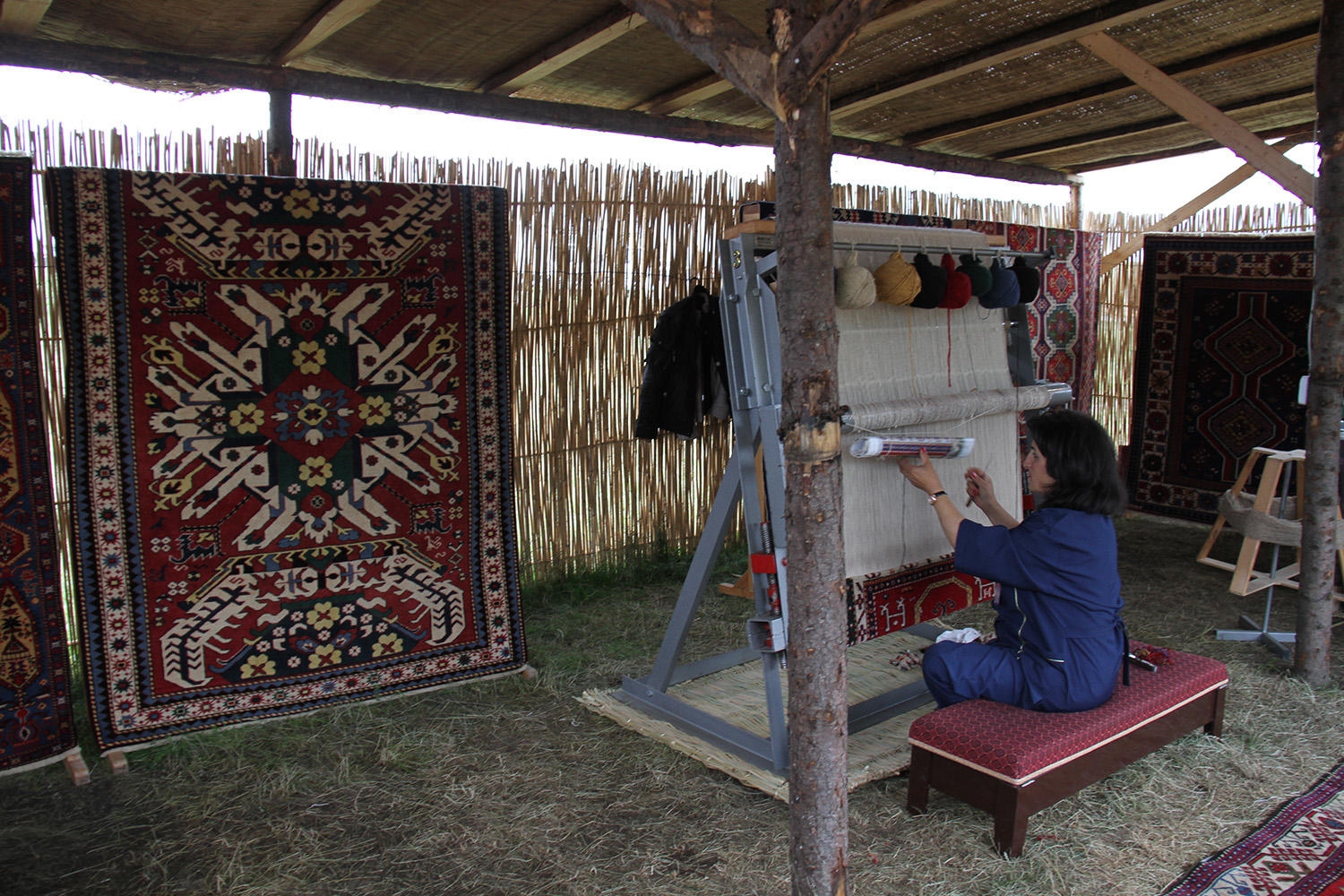 Milli Yaylaq Festivalında “Azərxalça”nın məhsullarına böyük maraq göstərilib (FOTO)