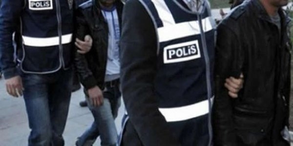 İstanbul polisi 73 ünvanda əməliyyat keçirdi