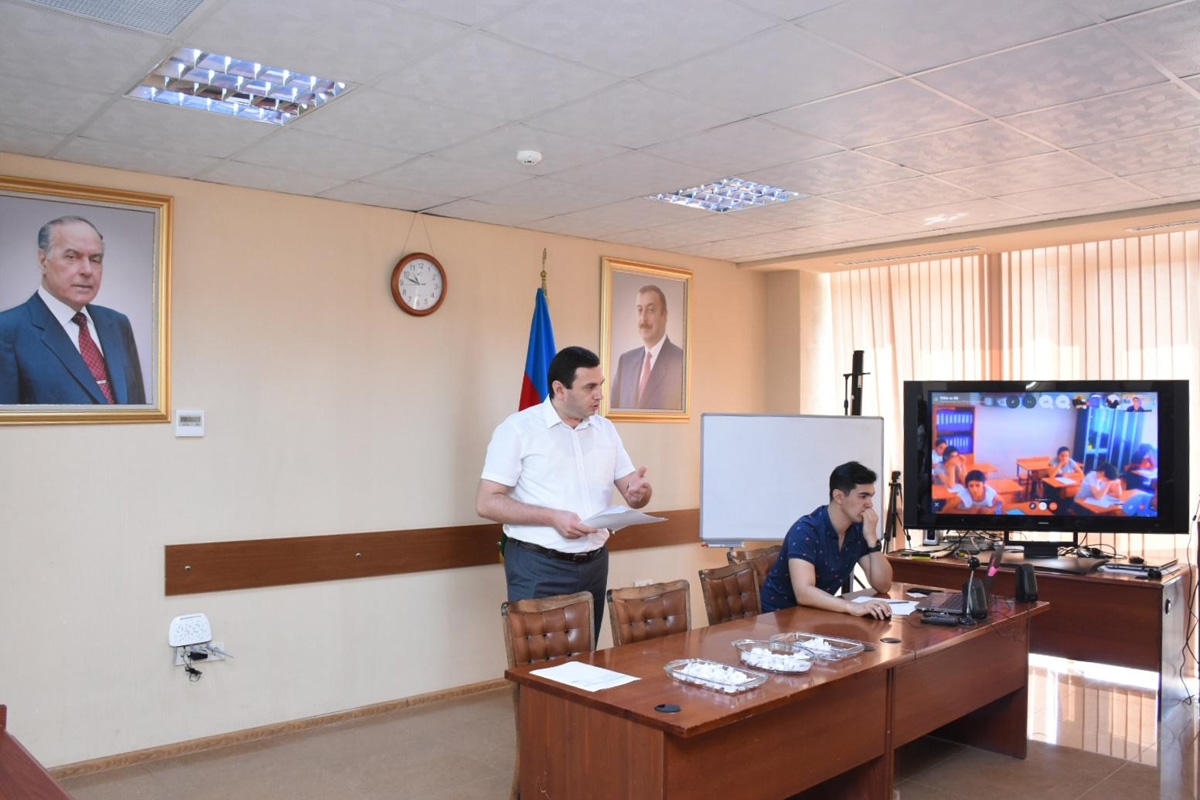 Jurnalistika ixtisasına qəbul olmaq istəyən abituriyentlər üçün qabiliyyət imtahanı keçirilib (FOTO)