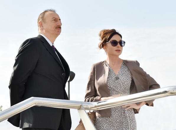 Prezident İlham Əliyev və birinci xanım Mehriban Əliyeva Pirallahıda “Nərəkənd” balıqyetişdirmə kompleksinin açılışında iştirak ediblər (FOTO)