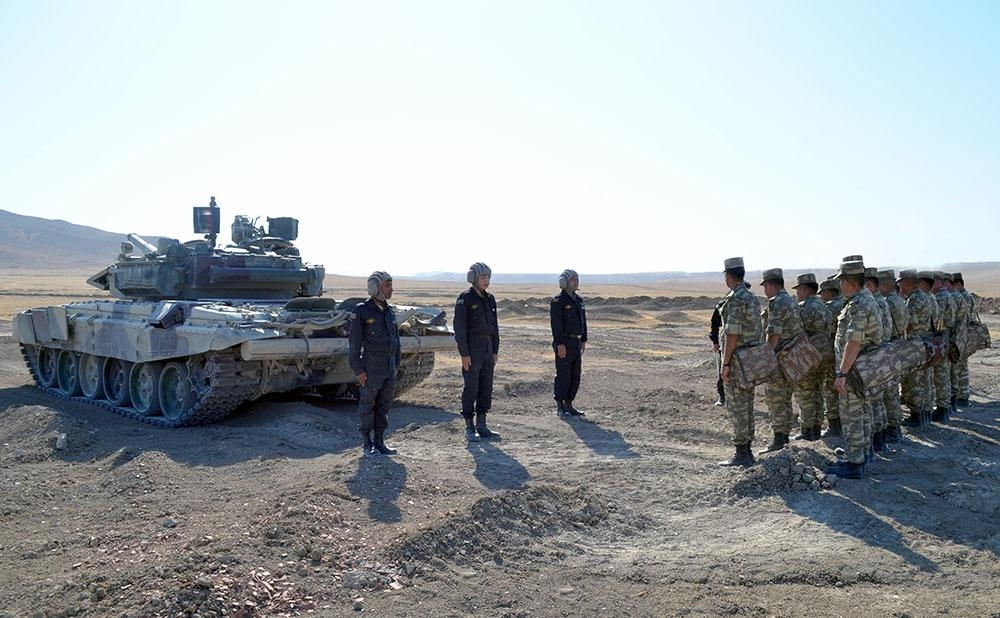 Hərbi birlikdə təlim-metodiki toplantı keçirilib (FOTO/VİDEO)