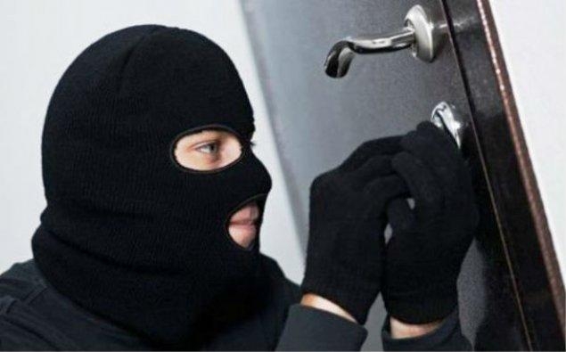 Evlərdən oğurluq edən keçmiş məhkum yenidən tutulub
