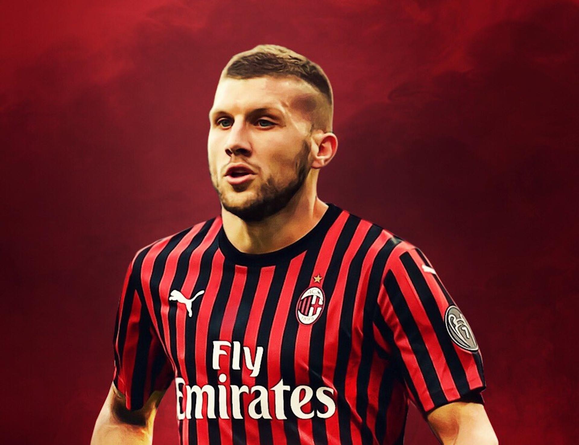 “Milan”la “Ayntraxt” hücumçularını dəyişdi
