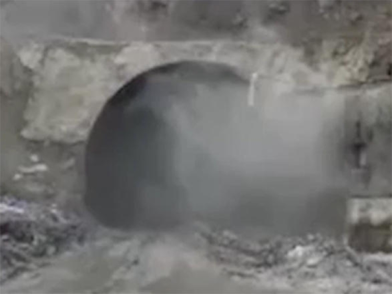İranda tunel çökdü - Ölənlər var (VİDEO)