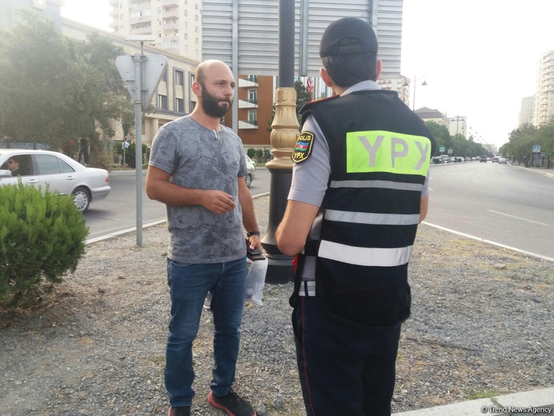 BŞBPİ: Piyadalara qarşı profilaktik tədbirləri yol polisinin piyada naryadları davam etdirir