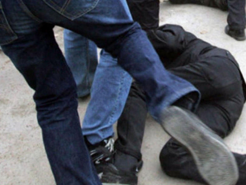 Bərdədə 41 yaşlı kişi evinin qarşısında döyüldü