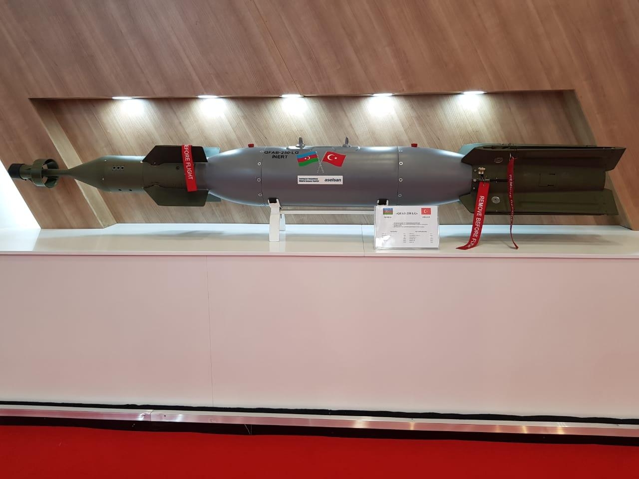 Azərbaycan “IDEF-2019” sərgisində ilk dəfə aviasiya bombasını nümayiş etdirib