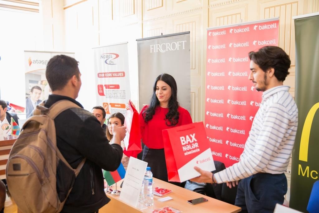 ''Bakcell'' BDU-nun tələbə və məzunlarını karyera imkanları ilə tanış edib (FOTO)