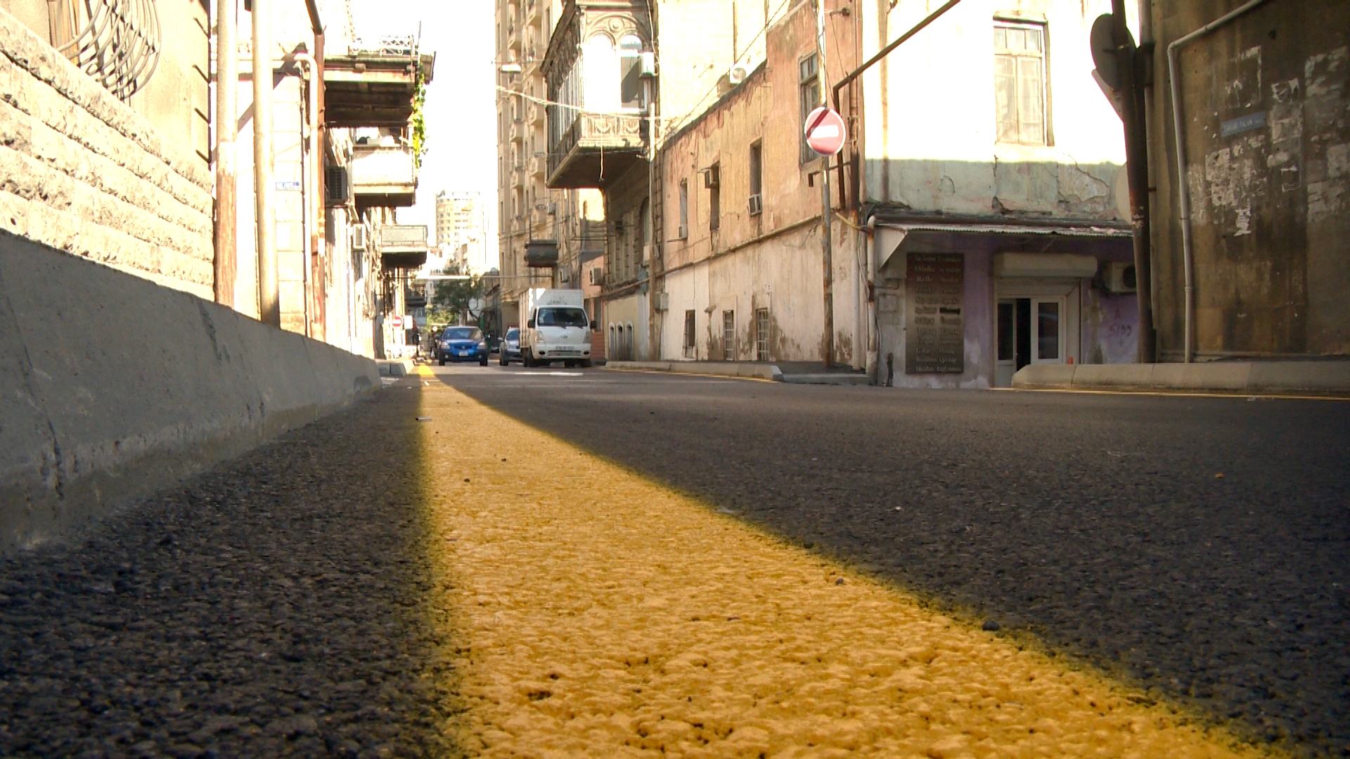 Bakıda daha bir küçədə təmir işləri başa çatdı (FOTO)