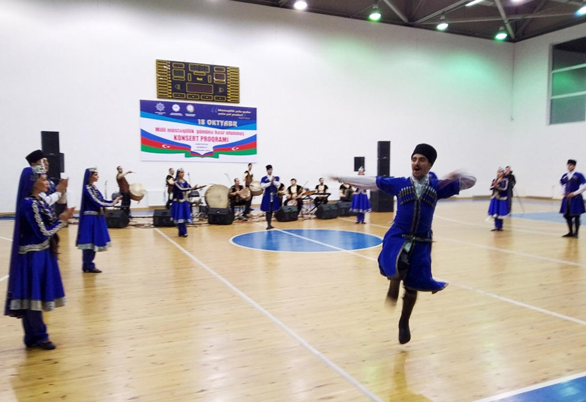 Marneulidə yaşayan soydaşlarımız üçün möhtəşəm konsert təşkil olunub (FOTO)