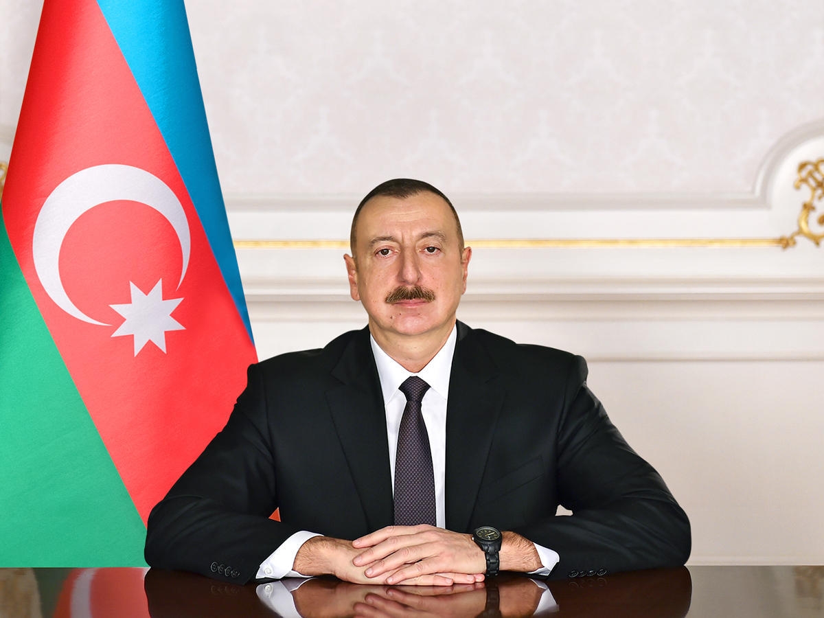 Prezident İlham Əliyev Ramiz Mehdiyevi “Heydər Əliyev” ordeni ilə təltif edib