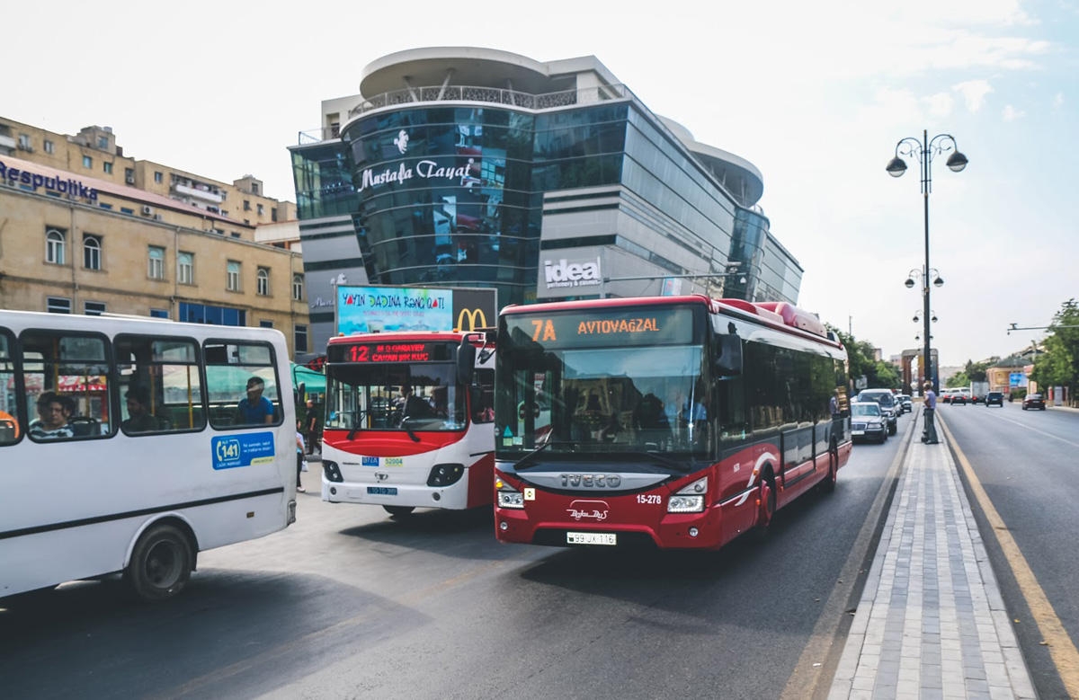 Azərbaycanda sərnişinlər hansı nəqliyyat vasitəsindən daha çox istifadə edirlər?